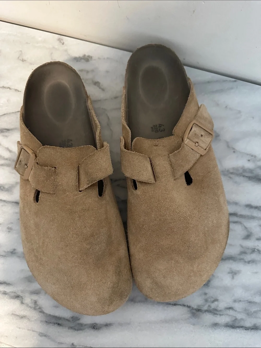 Birkenstocks Men's Suede Slip-On Clog in Tan - Adjustable Buckle Germany Sz 43